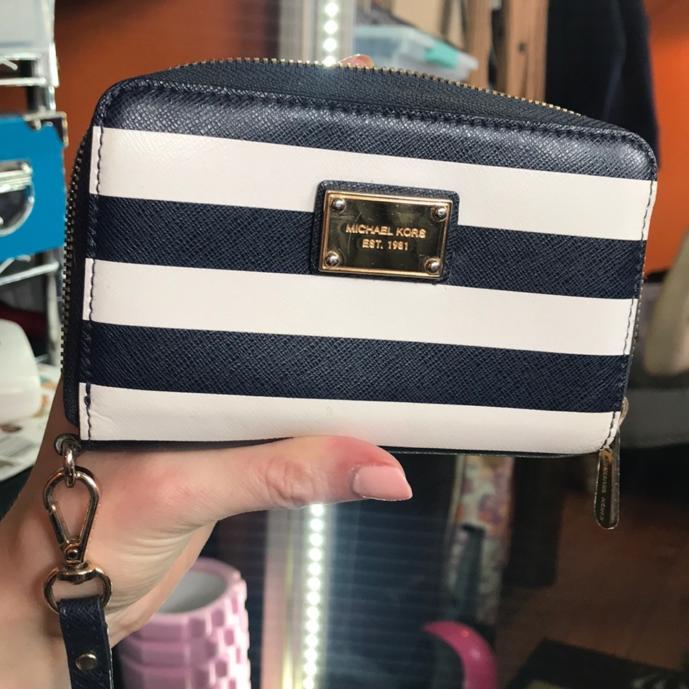 Michael Kors Striped Leather Wristlet - pockets!!